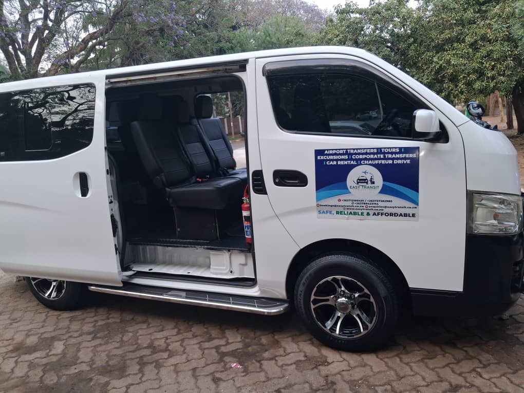 Nissan NV350 Front View